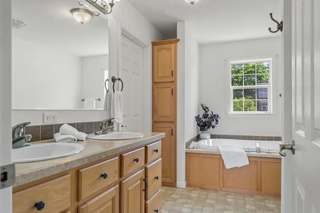 484 Woodside Road Brunswick ME 04011