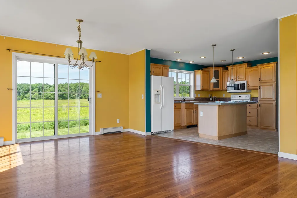 484 Woodside Road Brunswick ME 04011