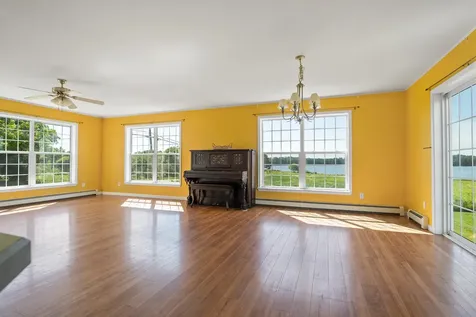 484 Woodside Road Brunswick ME 04011