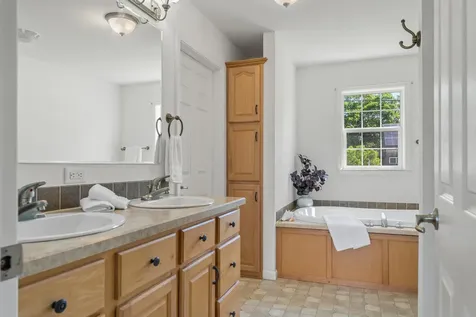 484 Woodside Road Brunswick ME 04011