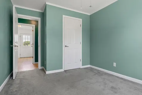 484 Woodside Road Brunswick ME 04011