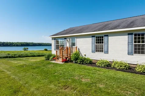 484 Woodside Road Brunswick ME 04011