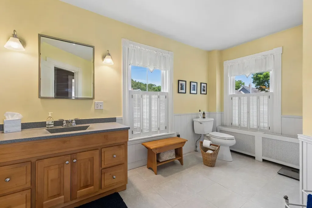 378 Middle Street Bath ME 04530