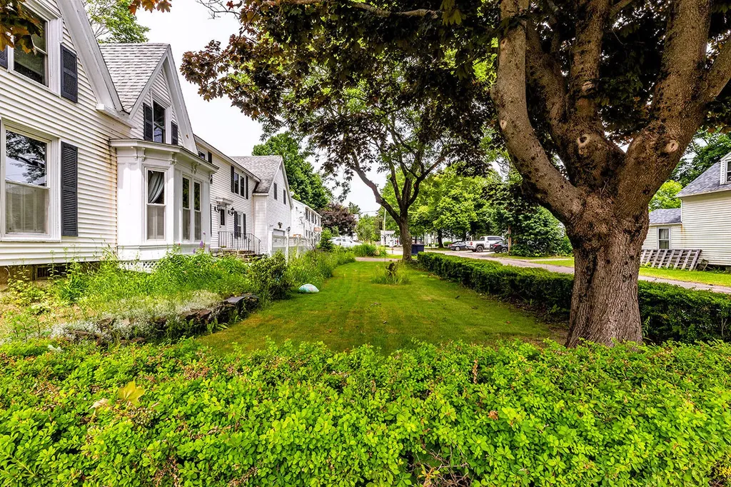 27 Warren Street Rockland ME 04841