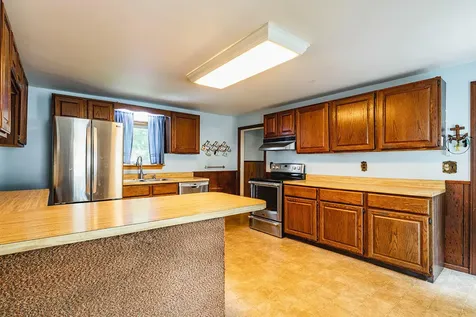 27 Warren Street Rockland ME 04841