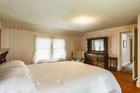 27 Warren Street Rockland ME 04841