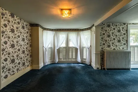 27 Warren Street Rockland ME 04841