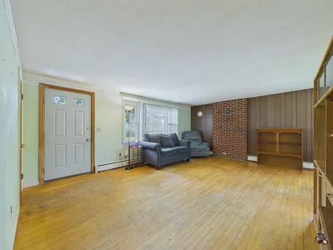 37 Marlboro Avenue Augusta ME 04330