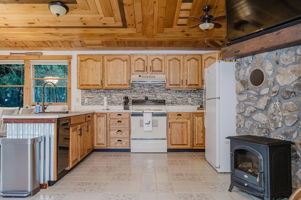50 Keith Street Livermore ME 04253