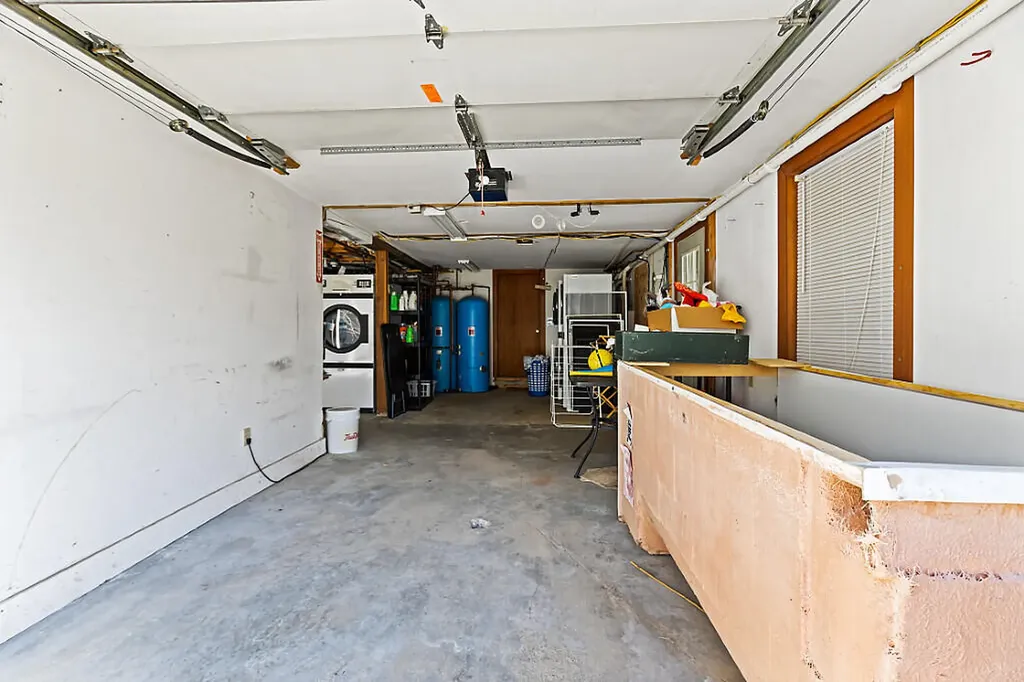 5 Bradford Road Wiscasset ME 04578