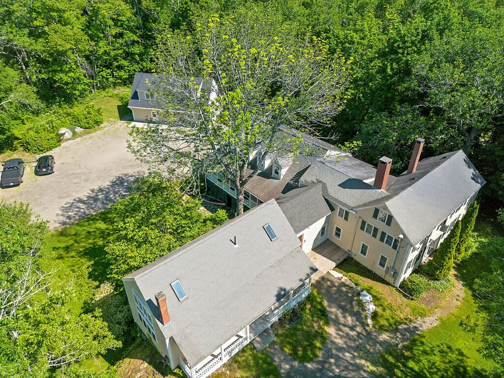 5 Bradford Road Wiscasset ME 04578