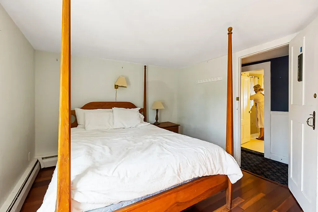 5 Bradford Road Wiscasset ME 04578
