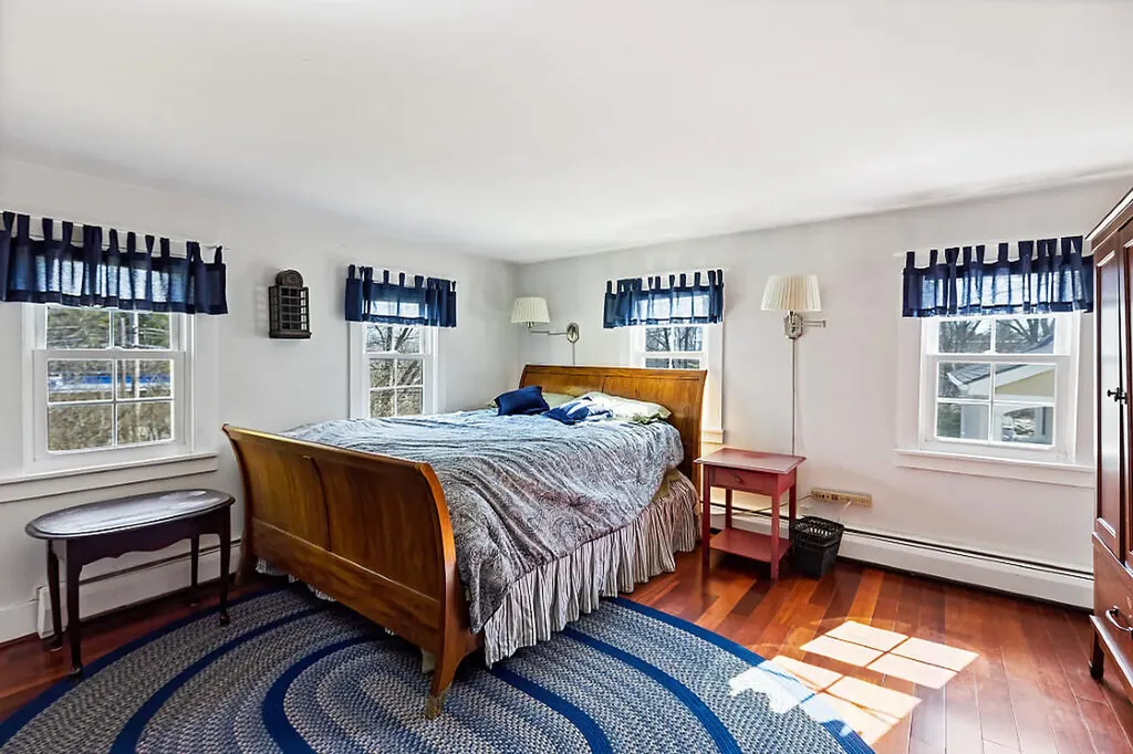 5 Bradford Road Wiscasset ME 04578