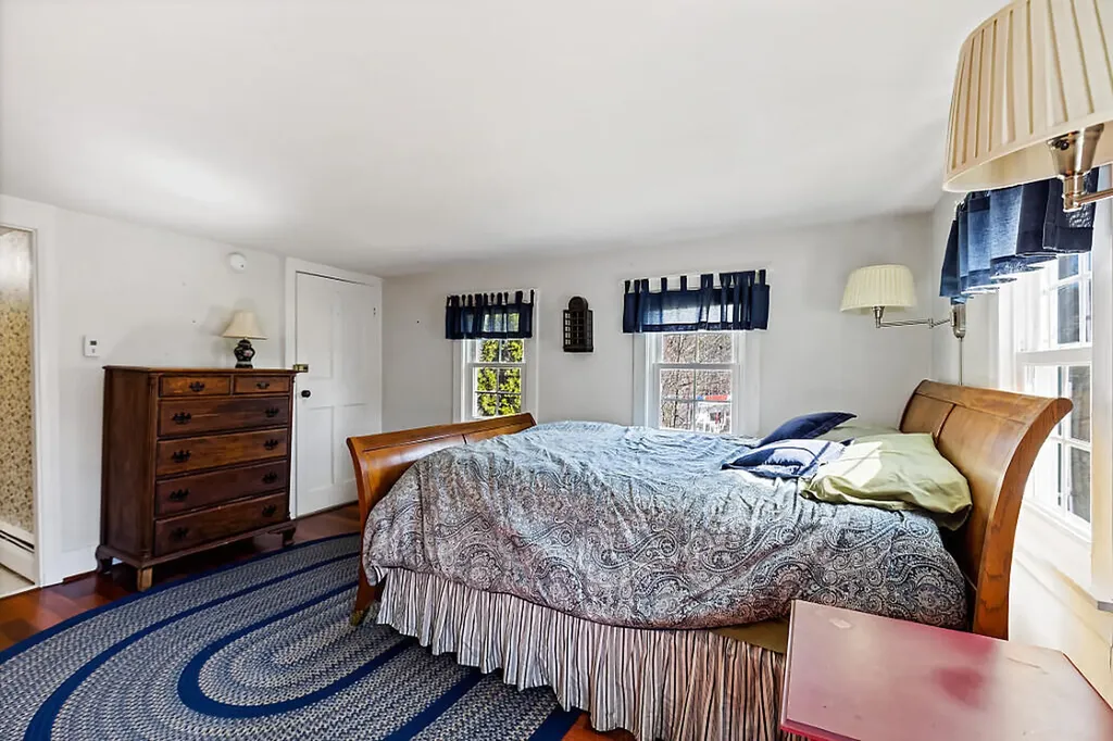 5 Bradford Road Wiscasset ME 04578