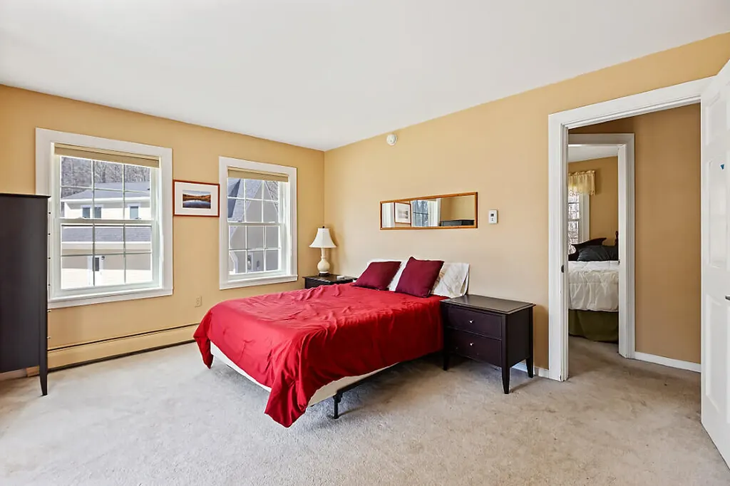 5 Bradford Road Wiscasset ME 04578