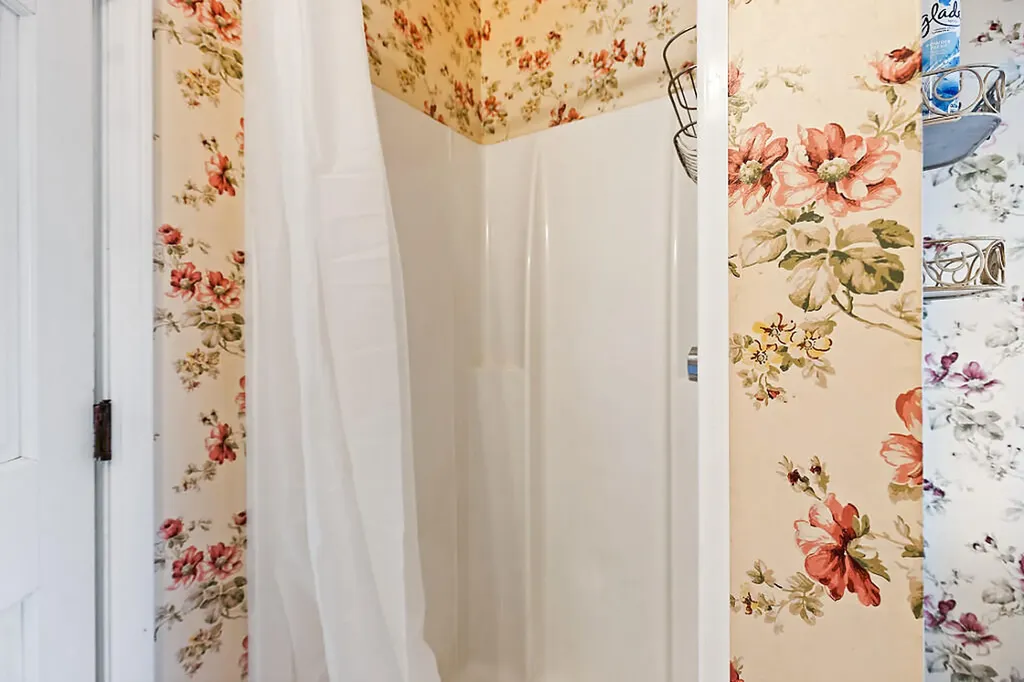 5 Bradford Road Wiscasset ME 04578