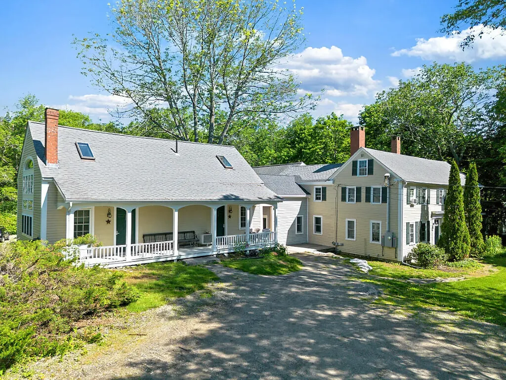 5 Bradford Road Wiscasset ME 04578