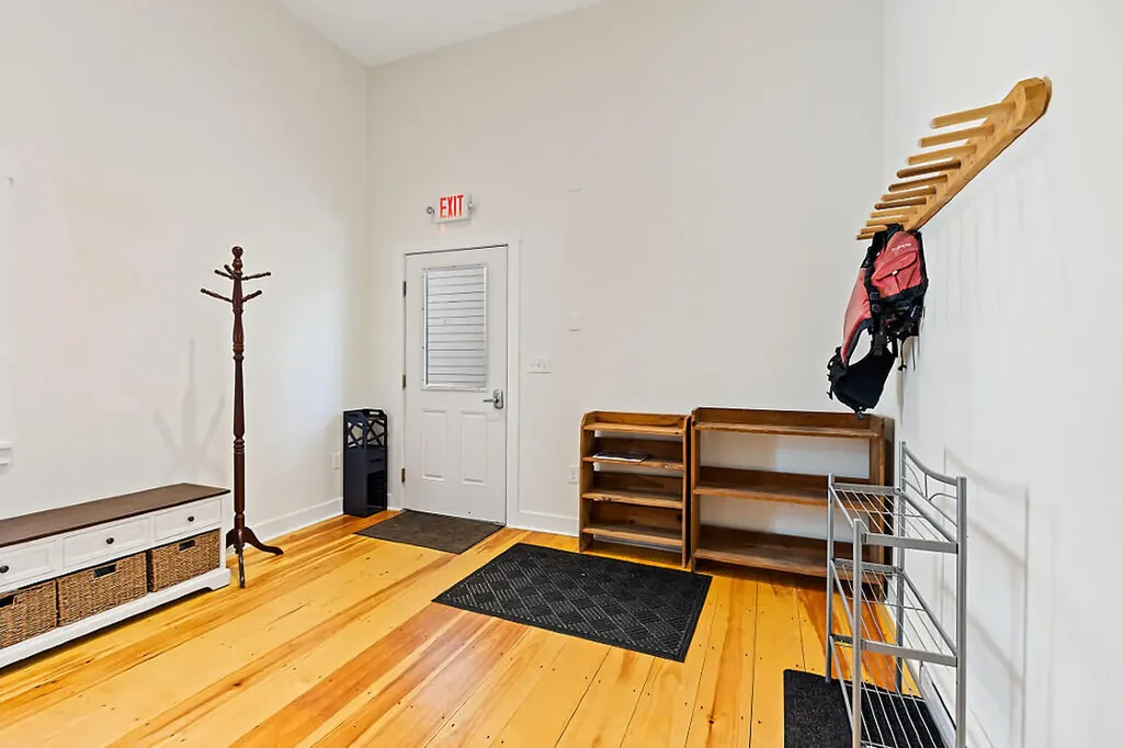 5 Bradford Road Wiscasset ME 04578
