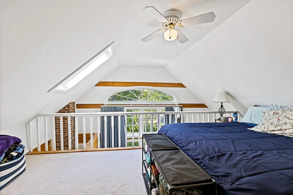 5 Bradford Road Wiscasset ME 04578