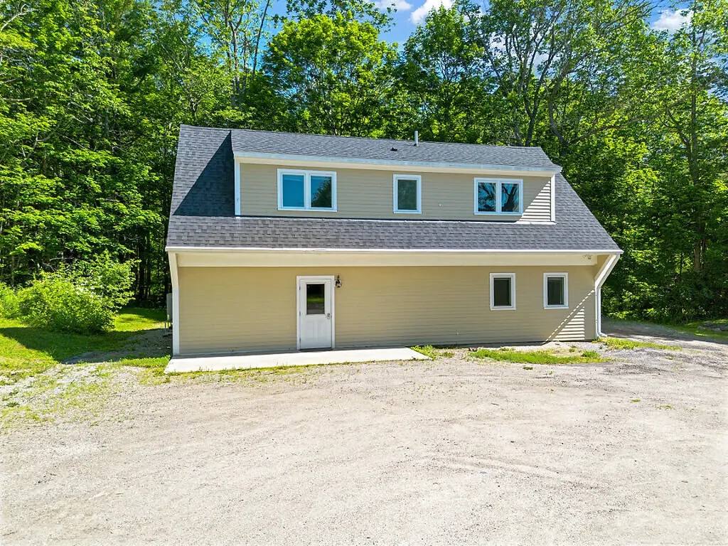 5 Bradford Road Wiscasset ME 04578