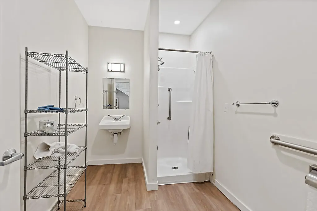 5 Bradford Road Wiscasset ME 04578