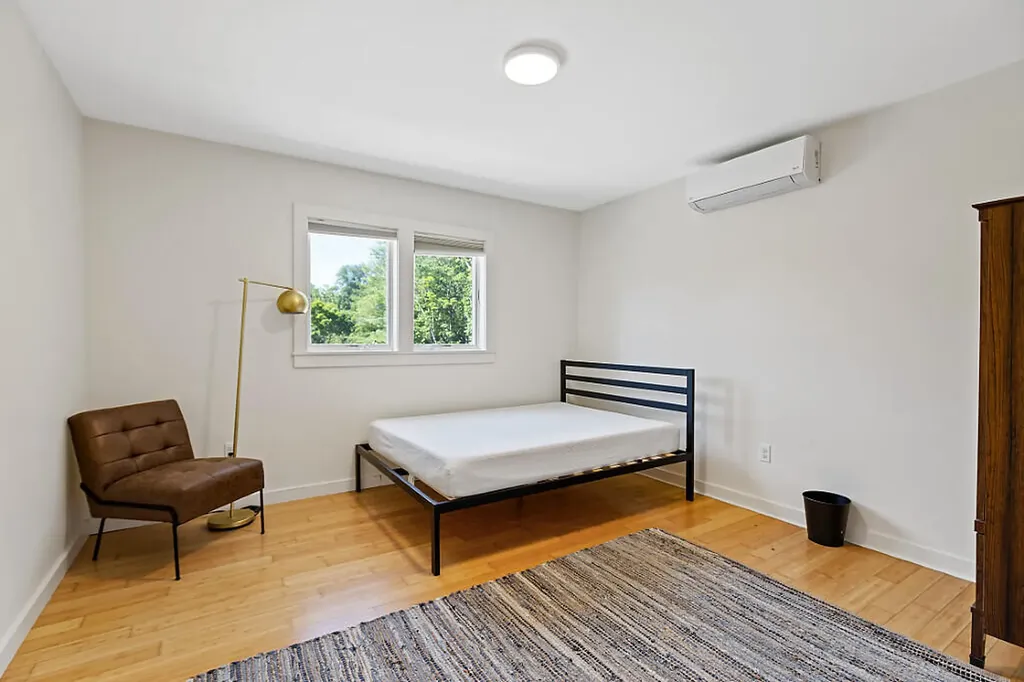 5 Bradford Road Wiscasset ME 04578