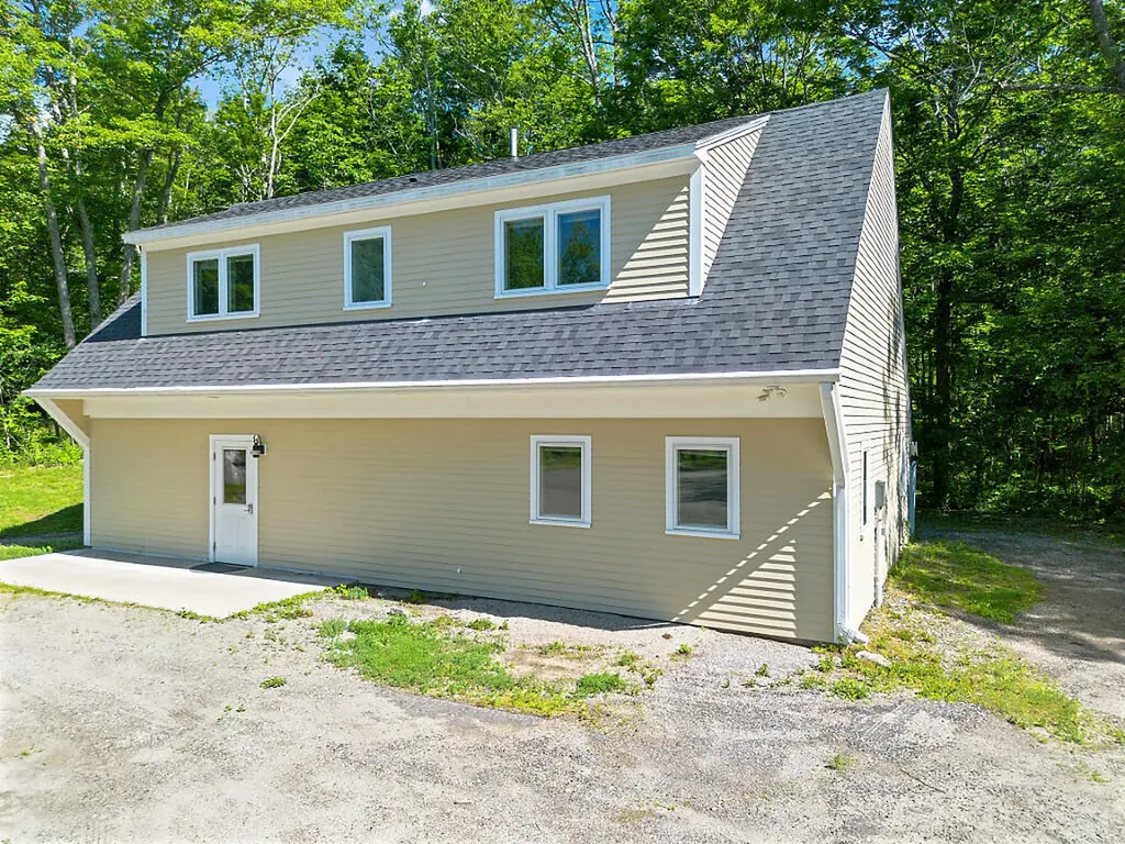 5 Bradford Road Wiscasset ME 04578