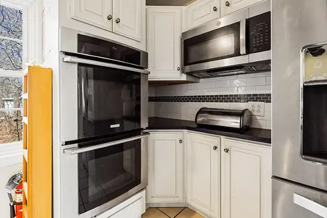 5 Bradford Road Wiscasset ME 04578
