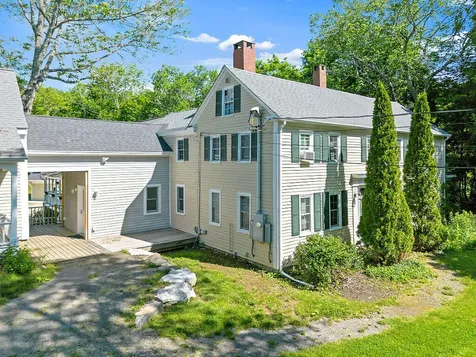 5 Bradford Road Wiscasset ME 04578