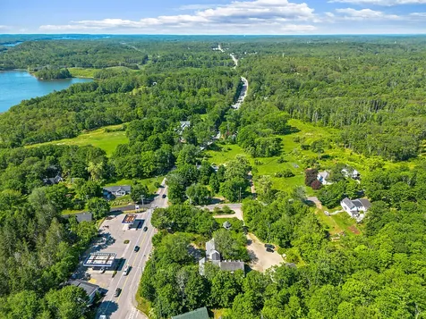 5 Bradford Road Wiscasset ME 04578