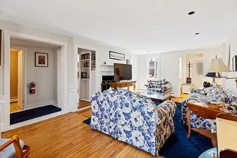 5 Bradford Road Wiscasset ME 04578