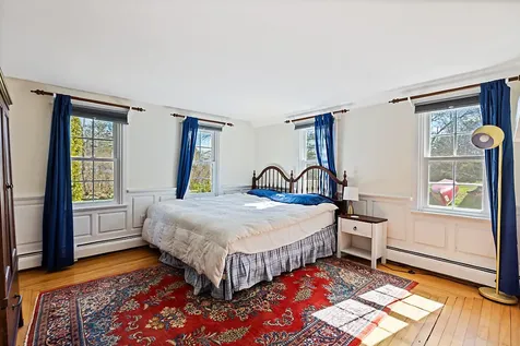 5 Bradford Road Wiscasset ME 04578