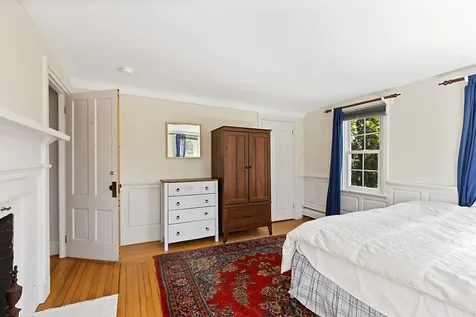 5 Bradford Road Wiscasset ME 04578