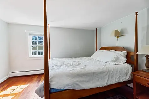 5 Bradford Road Wiscasset ME 04578