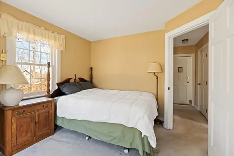 5 Bradford Road Wiscasset ME 04578
