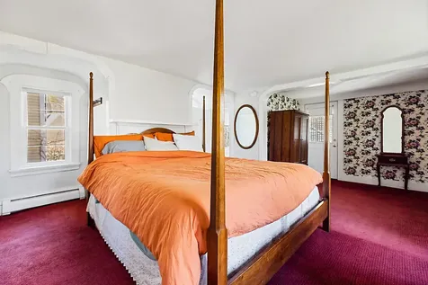 5 Bradford Road Wiscasset ME 04578