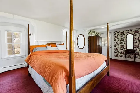5 Bradford Road Wiscasset ME 04578