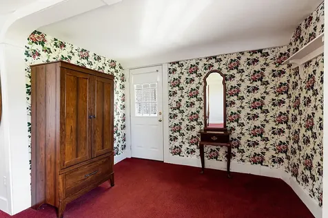 5 Bradford Road Wiscasset ME 04578