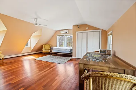 5 Bradford Road Wiscasset ME 04578