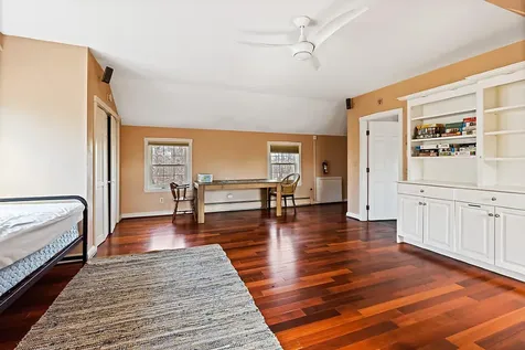 5 Bradford Road Wiscasset ME 04578