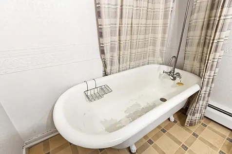 5 Bradford Road Wiscasset ME 04578