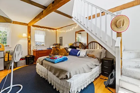 5 Bradford Road Wiscasset ME 04578
