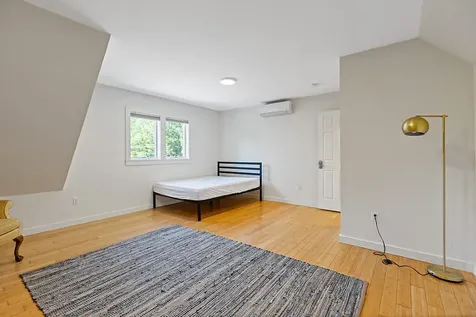 5 Bradford Road Wiscasset ME 04578