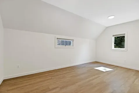 5 Bradford Road Wiscasset ME 04578