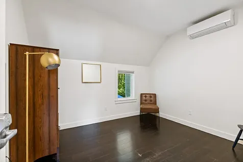 5 Bradford Road Wiscasset ME 04578