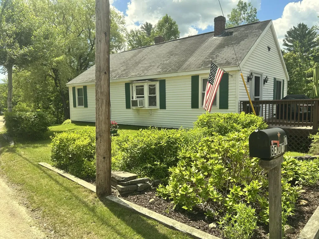 17 Goodwin Road Carthage ME 04224
