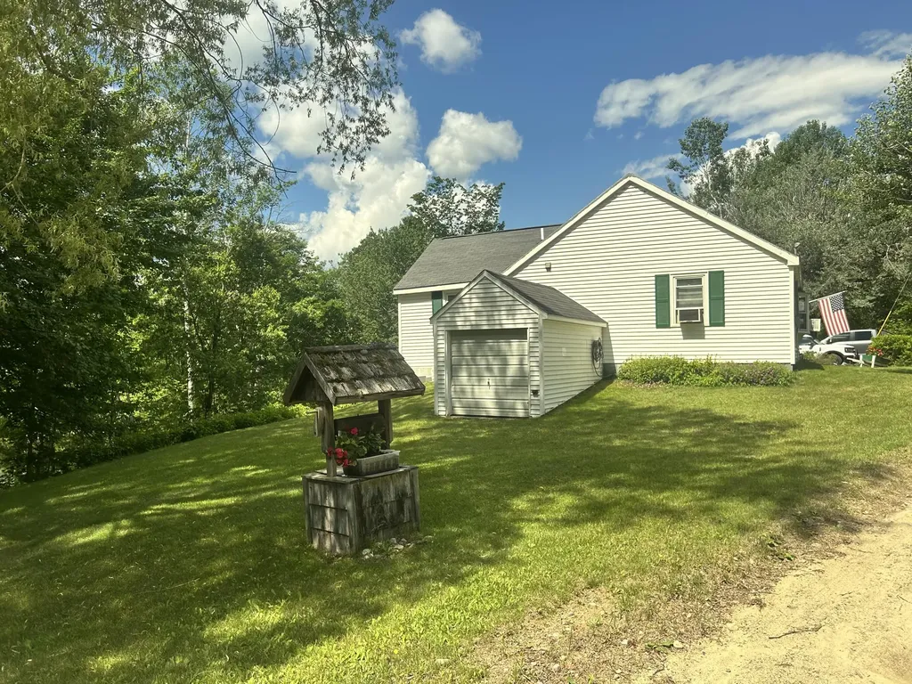 17 Goodwin Road Carthage ME 04224