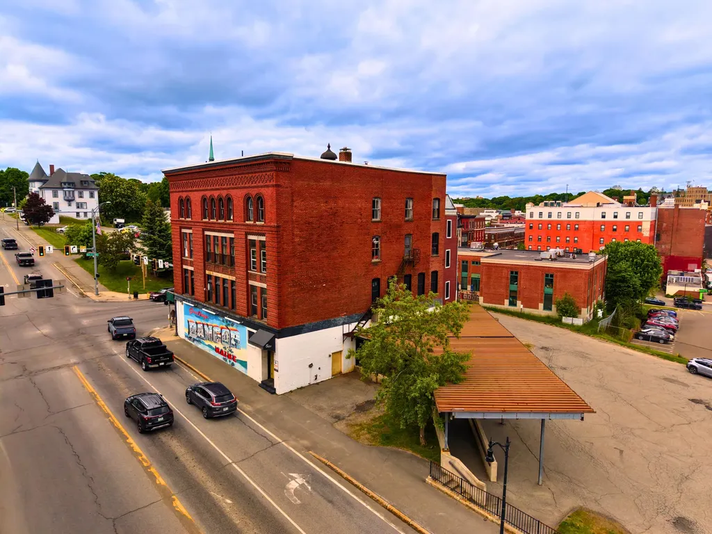 158 Main Street Bangor ME 04401