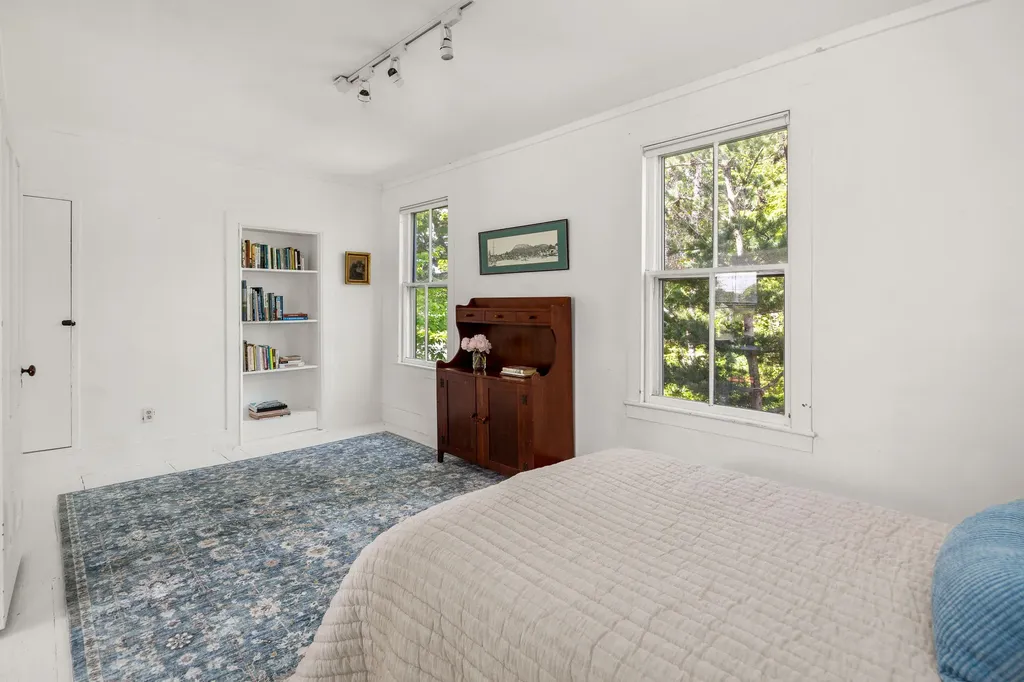 441 Main Street Thomaston ME 04861