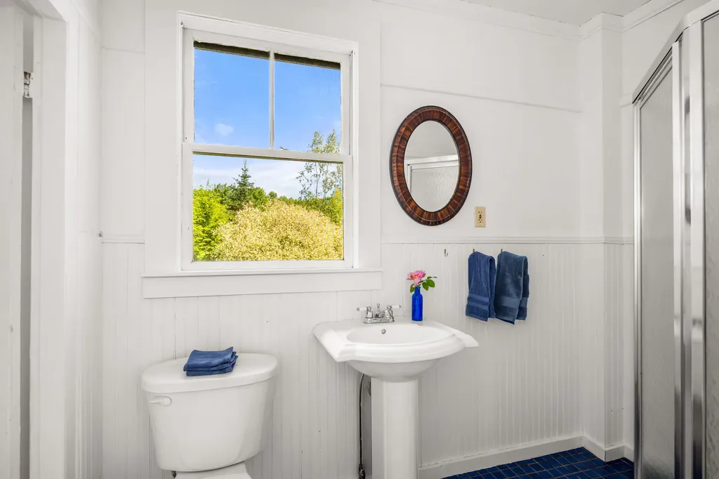 441 Main Street Thomaston ME 04861